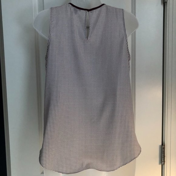 EUC! Ann Taylor Faux Wrap Sleeveless Top SP - Picture 7 of 9